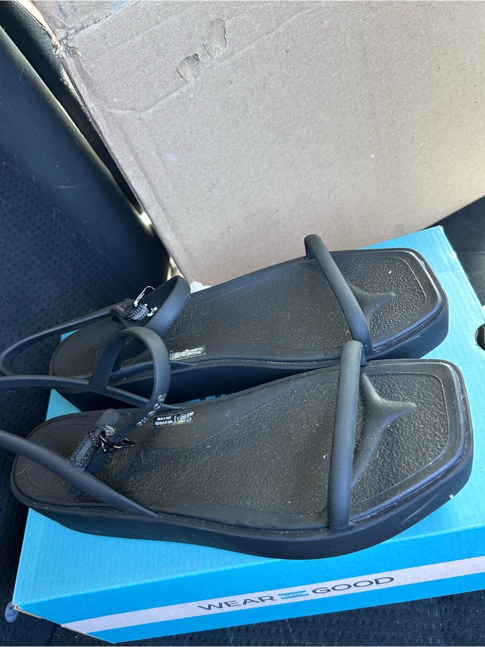 CROCS Black Platform Strappy Sandal - Picture 2 of 4